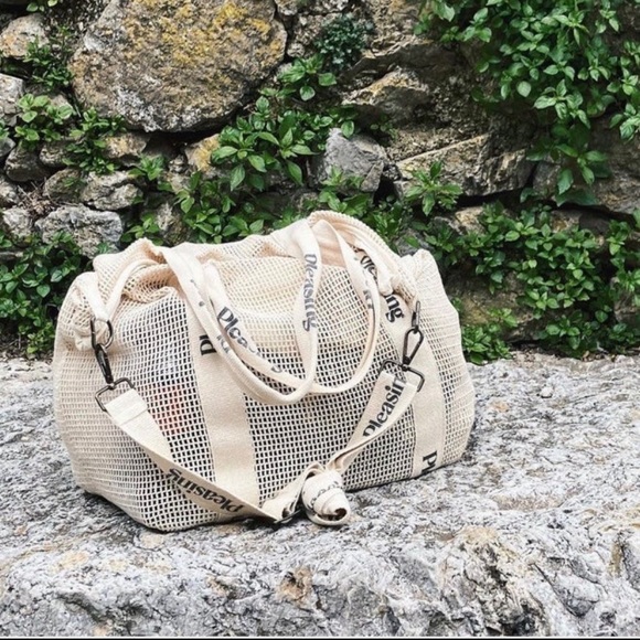 Pleasing Beach Tote Bag, Black - Picture 8 of 8